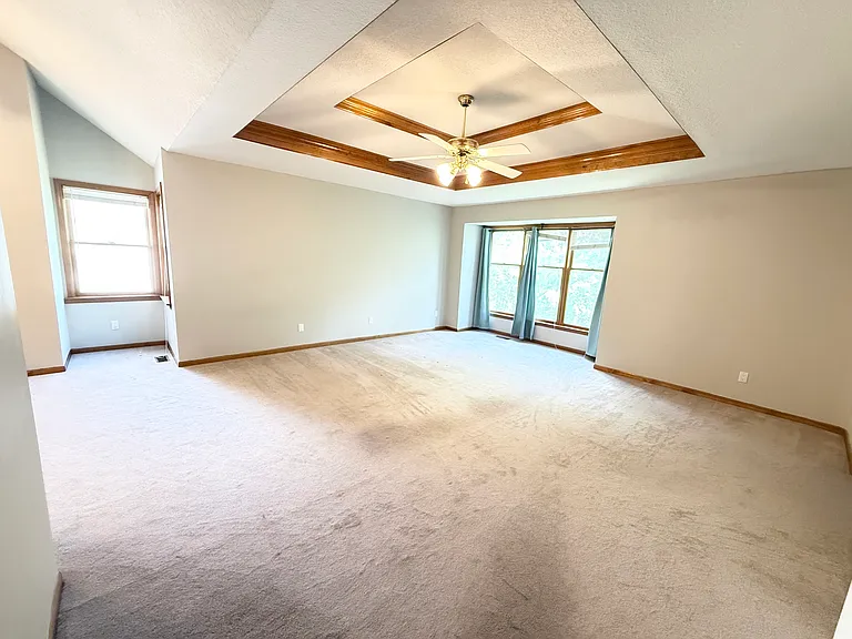 8257 N Woodland Ave — Photo 12