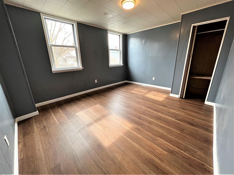 3rd bedroom of the 5