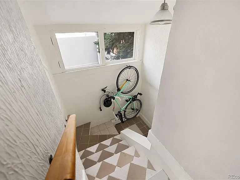 1130 N Lafayette St #5 — Photo 12