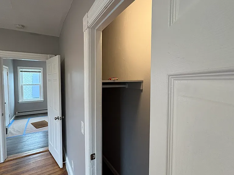 82 Clarence St #3 — Photo 19