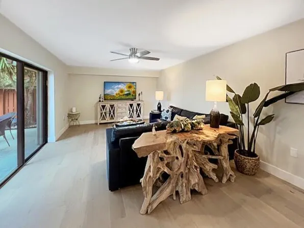 3025 30th Ct, Jupiter, FL 33477