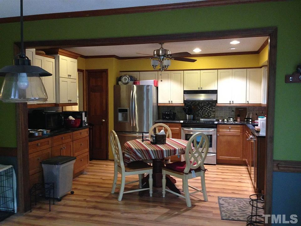 2nd image of 8001 Kensington Dr