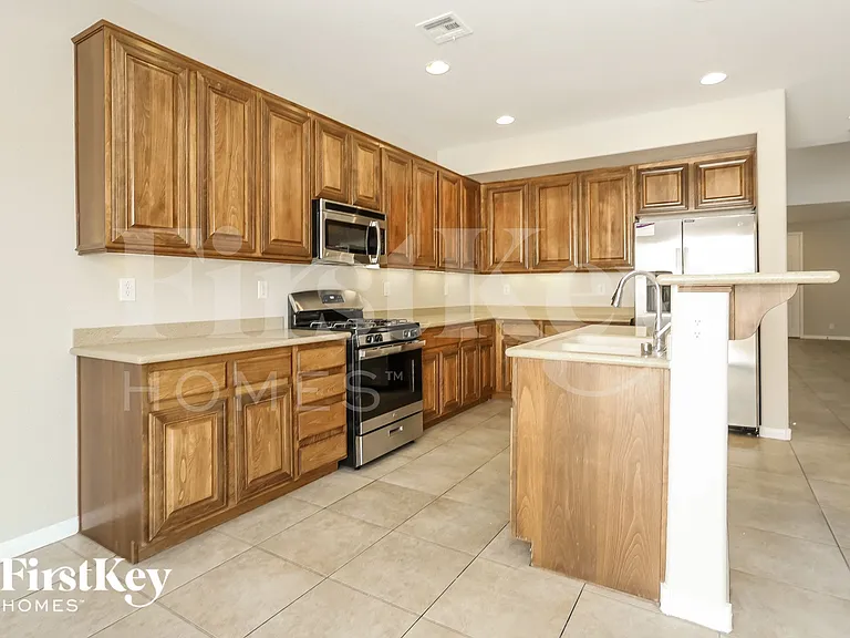 4032 Villa Serena Ln — Photo 5