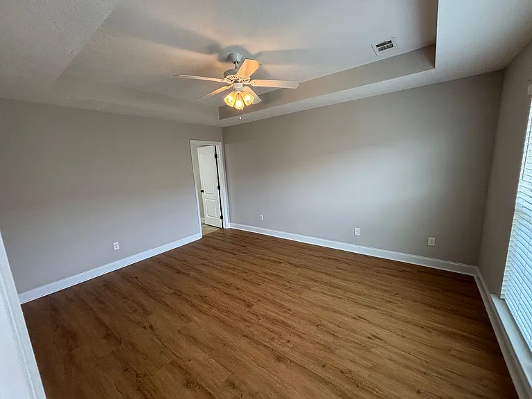953 Bryan Cir — Photo 6