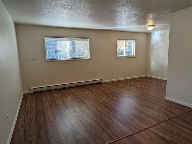 Watergate Apartments — Photo 14