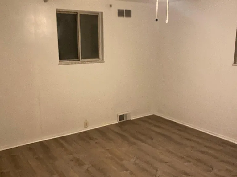326 Hammond St — Photo 8