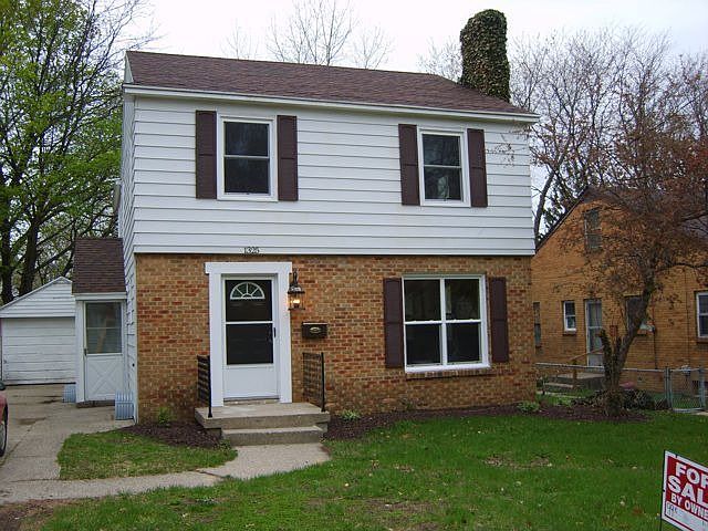 1st image of 1325 Sylvan Ave SE