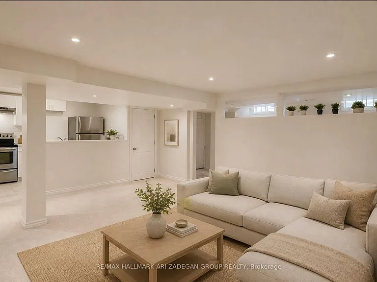 60 Carl Tennen St — Photo 30