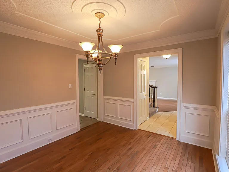 408 Bristol Rd — Photo 23