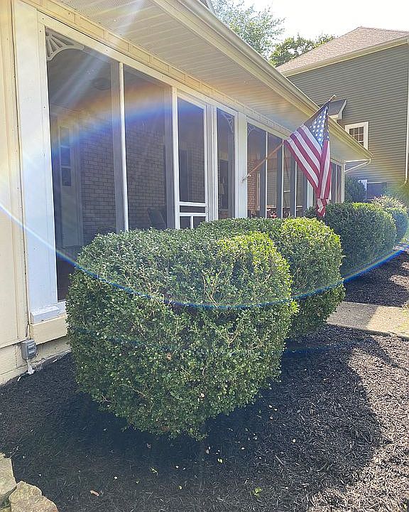 1st image of 920 Golden Dr