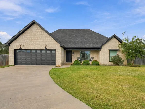 1109 Healstone Cv, Searcy, AR 72143