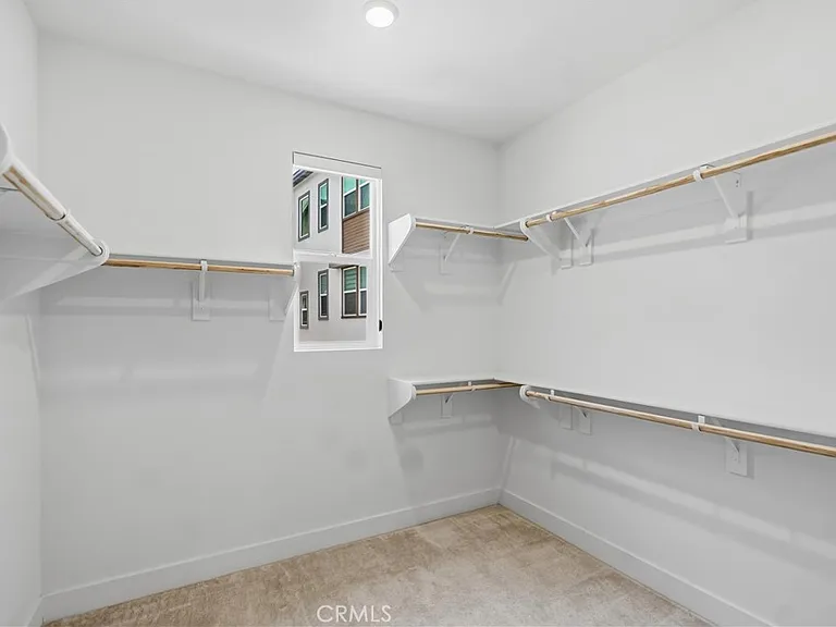 208 Yerba — Photo 23