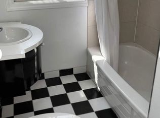 507 Markham St #1, Toronto, ON M6G2L4