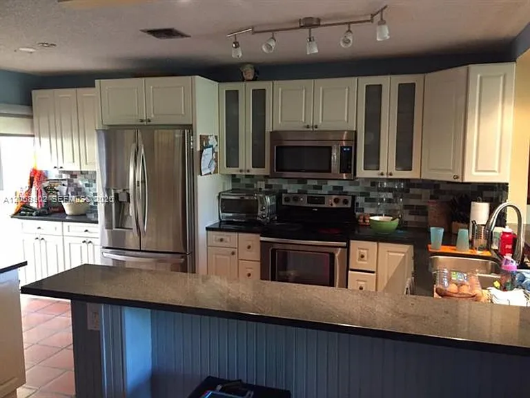 3917 Adra Ave #Townhouse E-46A — Photo 8