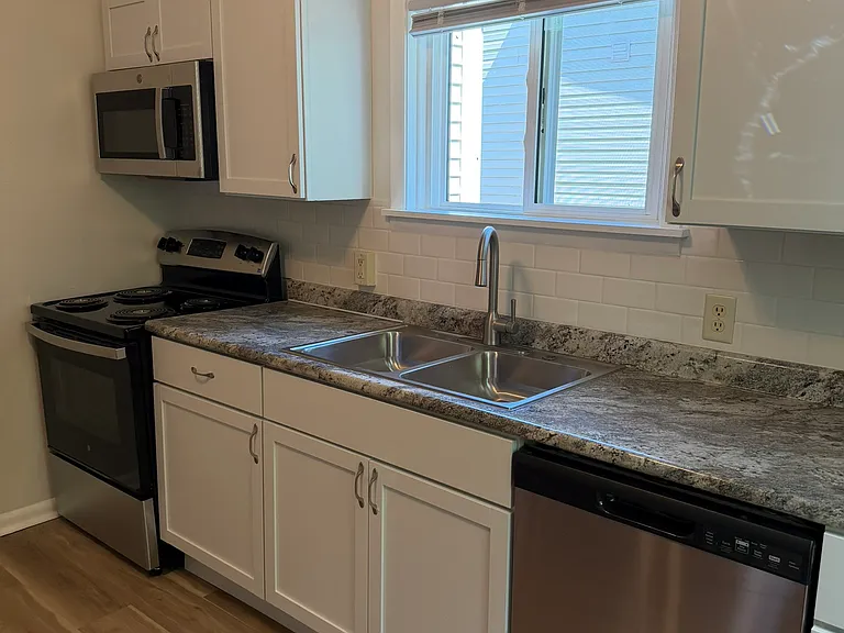 1519 Wilson St #A — Photo 24
