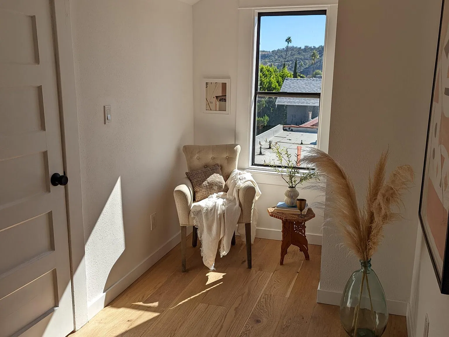 2 bed, 1100 sqft, $3,600 — Photo 4