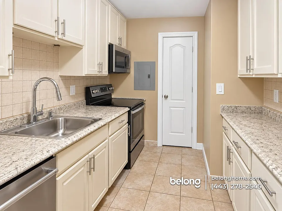 6301 Hil Mar Dr #410