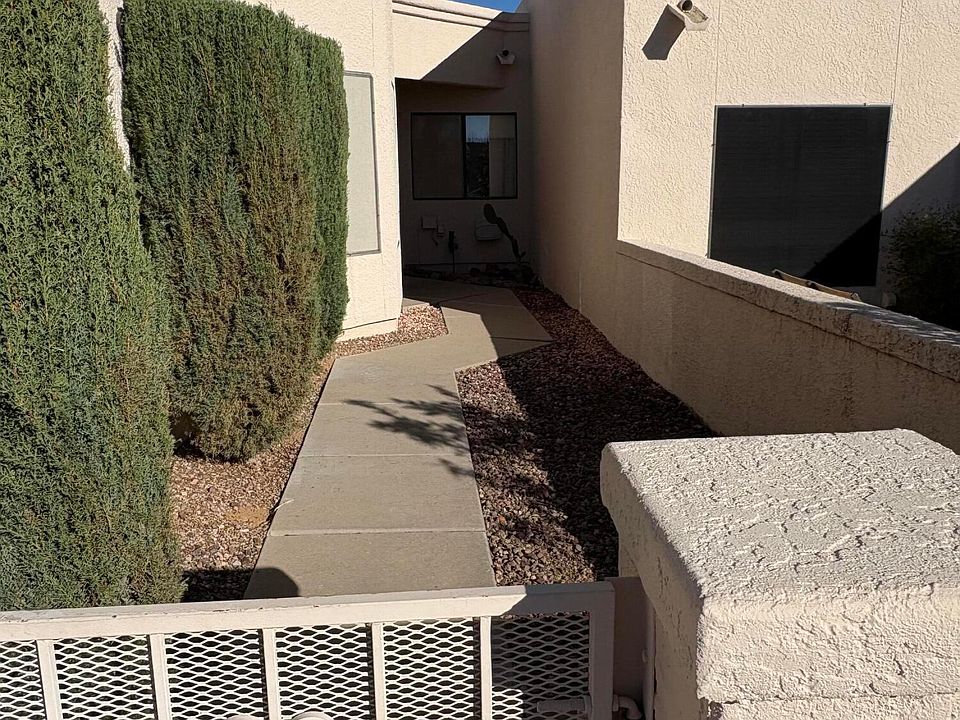 1st image of 988 W Calle De Emilia