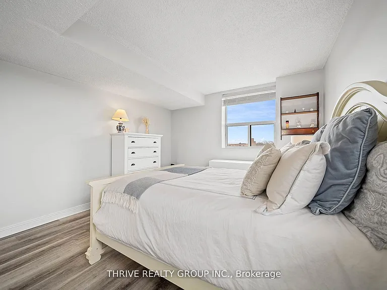 600 Talbot St #803 — Photo 18