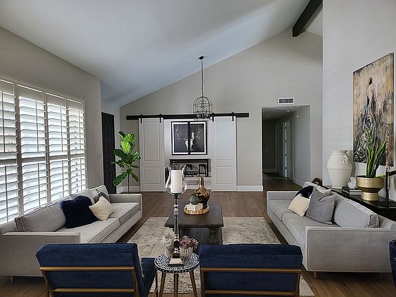 3rd image of 5457 E Oakhurst Way