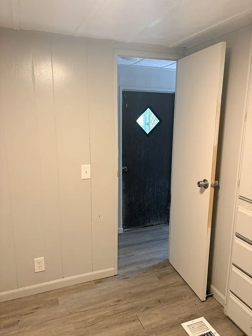 Charming 2BR in Jacksonville — Photo 3