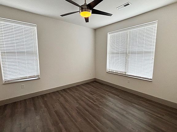 5th image of 3240 Whitfield Ave APT 203