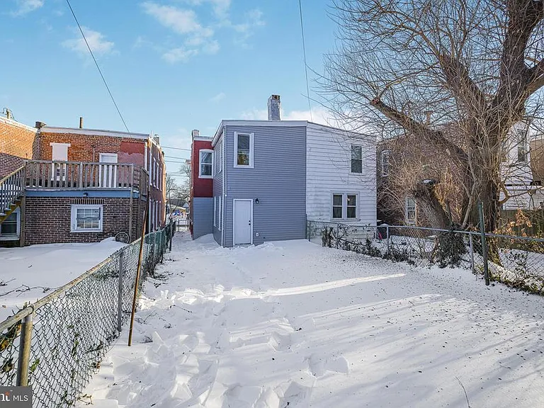 2321 N Tatnall St — Photo 30