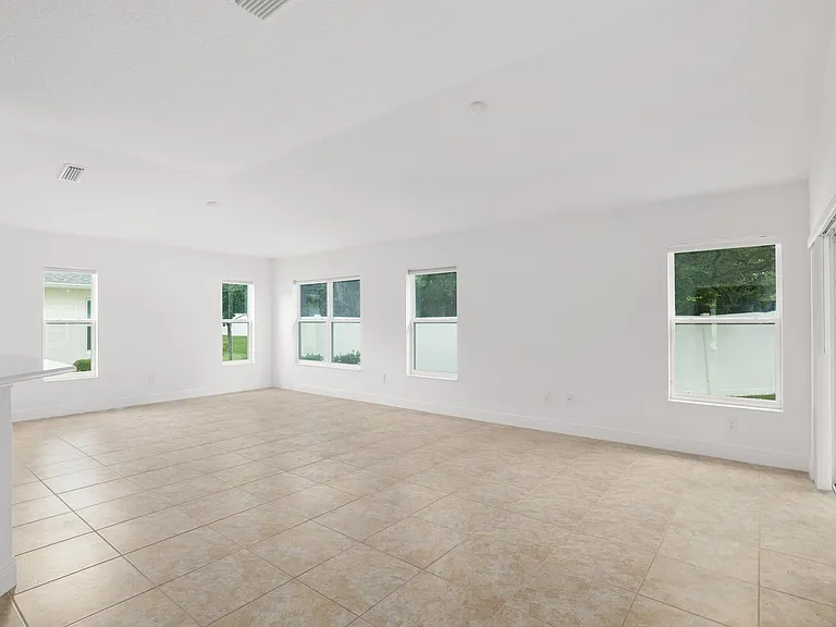 10397 Silver Maple Ave — Photo 10
