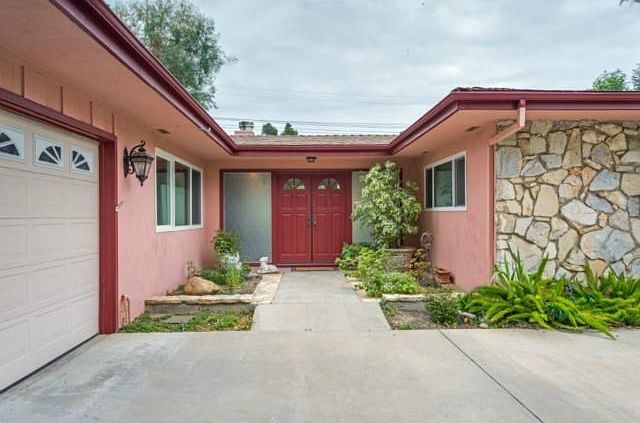 1st image of 6116 Capistrano Ave