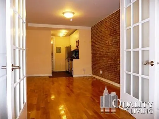 Rented by (Legacy) NY Quality Living Uptown | media 25
