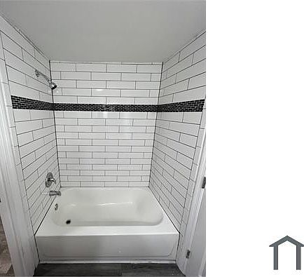 3rd image of 8022 Pipit Ave
