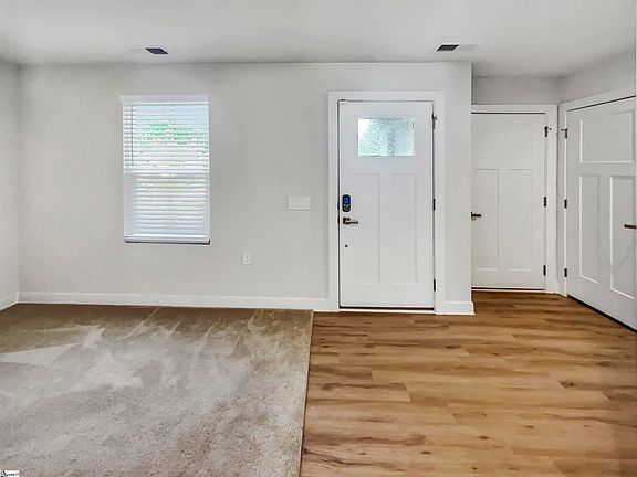 4th image of 527 Olivia Springs Dr