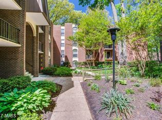 3360 Woodburn Rd APT 11, Annandale, VA 22003