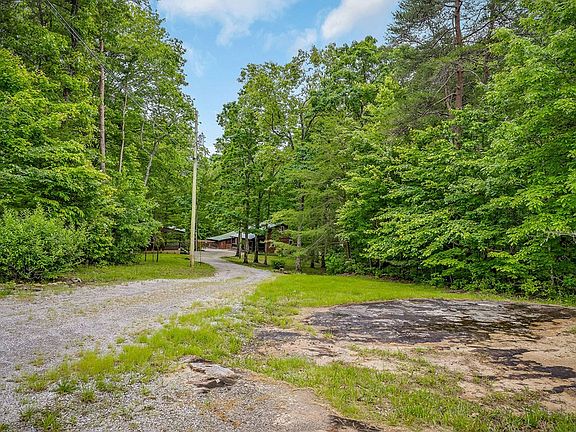 30th image of 1263 Ridge Rd W