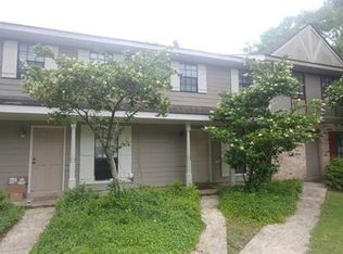 226 N Taylor St, Covington, LA 70433