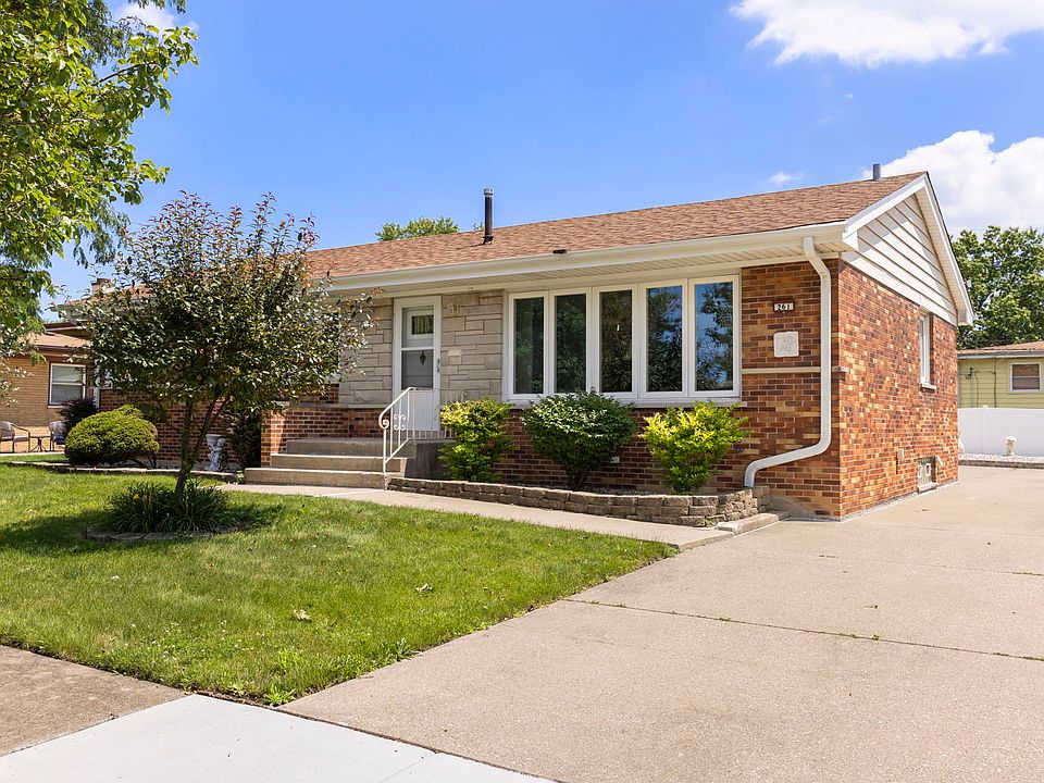 1st image of 261 S Mayfair Pl