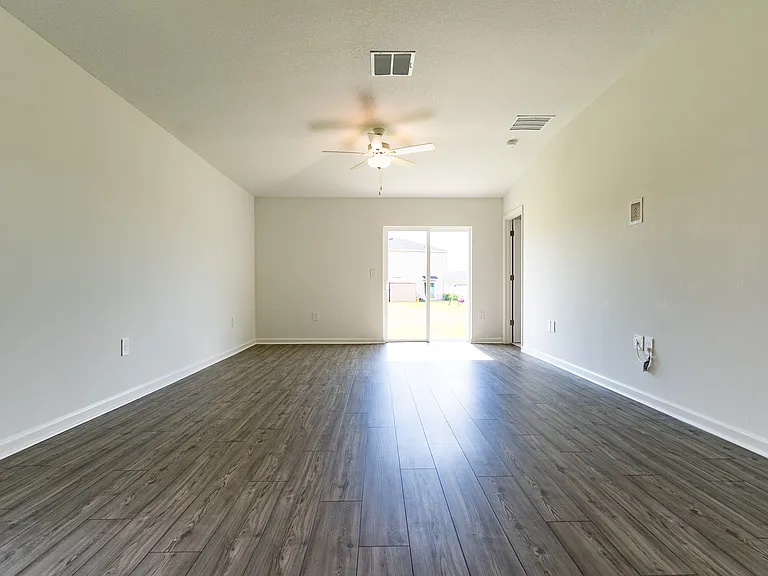 8414 SW 41st Cir — Photo 11