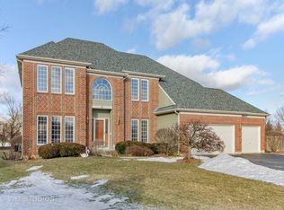 8 Tealwood Ct, Algonquin, IL 60102