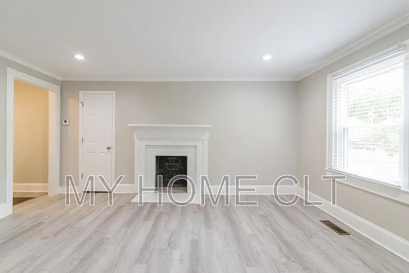 2 bed, 1.0 bath, 1172 sqft, $1,750 — Photo 4