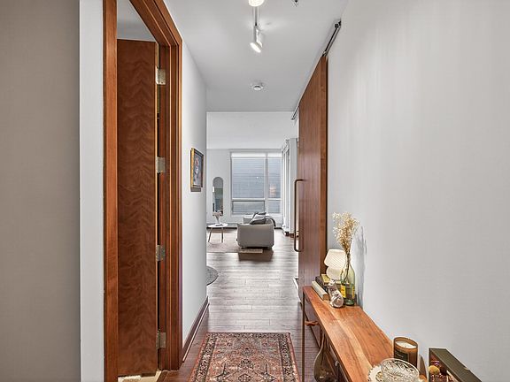 2nd image of 901 2nd St S #406