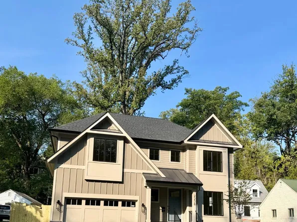 2238 N Vermont St, Arlington, VA 22207
