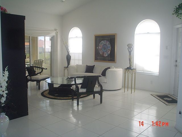2nd image of 15438 Floral Club Rd