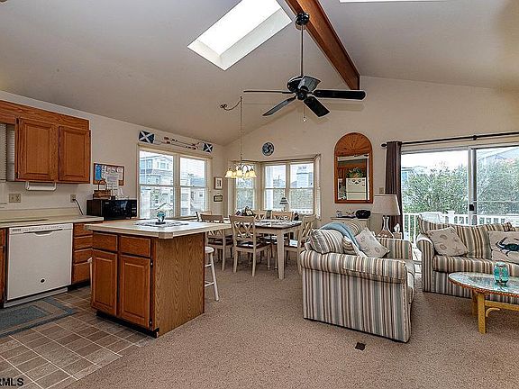 4th image of 5606 Asbury Ave Floor 2
