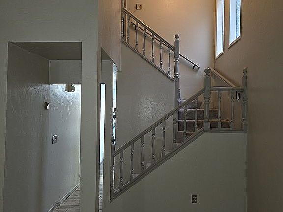 5th image of 6907 Sunny Dr