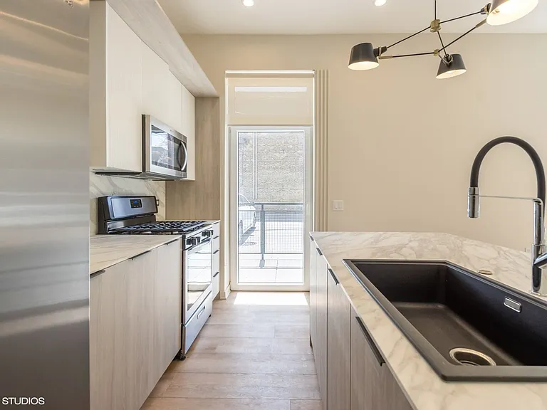 The Olson Apartments — Photo 20