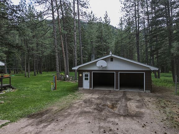 4th image of 18225 Violet Ln