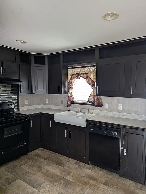 168 Harvey Rd - 1 — Photo 4
