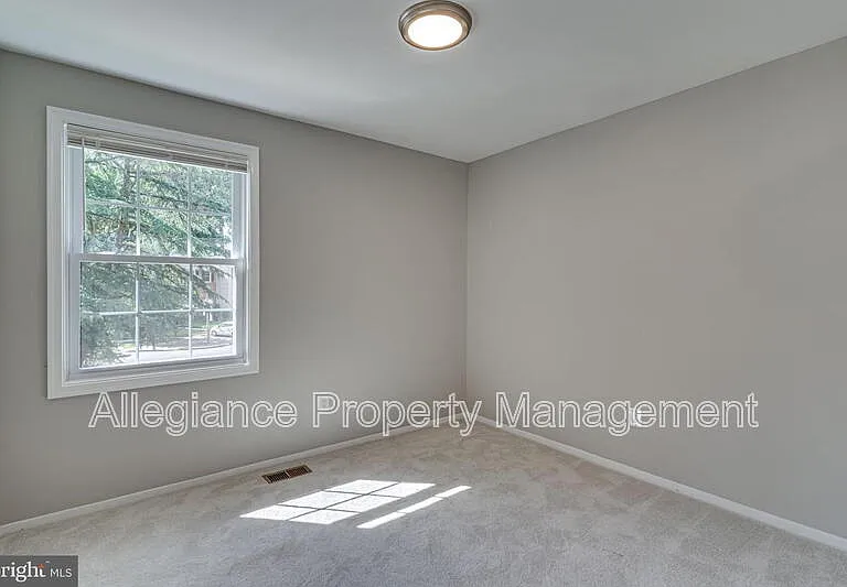 3374 Breckenridge Ct — Photo 19