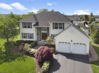 54 Crenshaw Dr, Flanders, NJ 07836