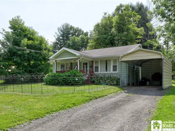 216 Elmcrest Ave, Lakewood, NY 14750